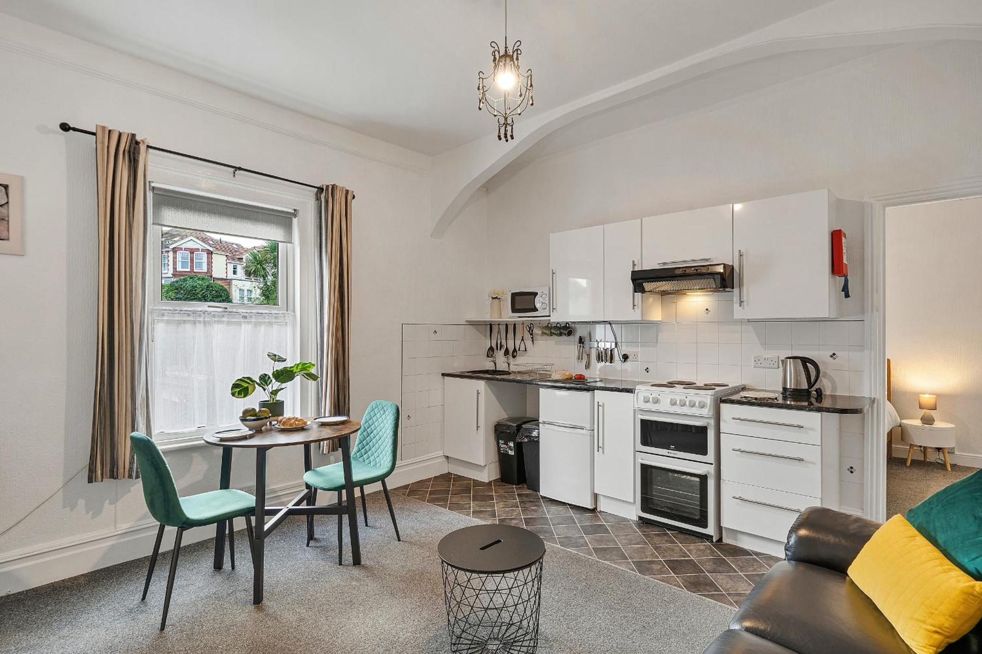 Finest Retreats - Atherfield Apartments No 6 - Tree Tops Paignton Kültér fotó